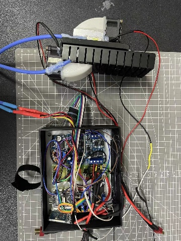 制冷装置与原型接线 / Cooling assembly and prototype wiring